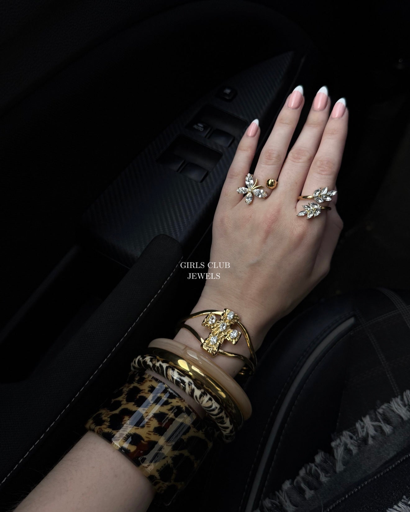 3 Beig Bracelets
