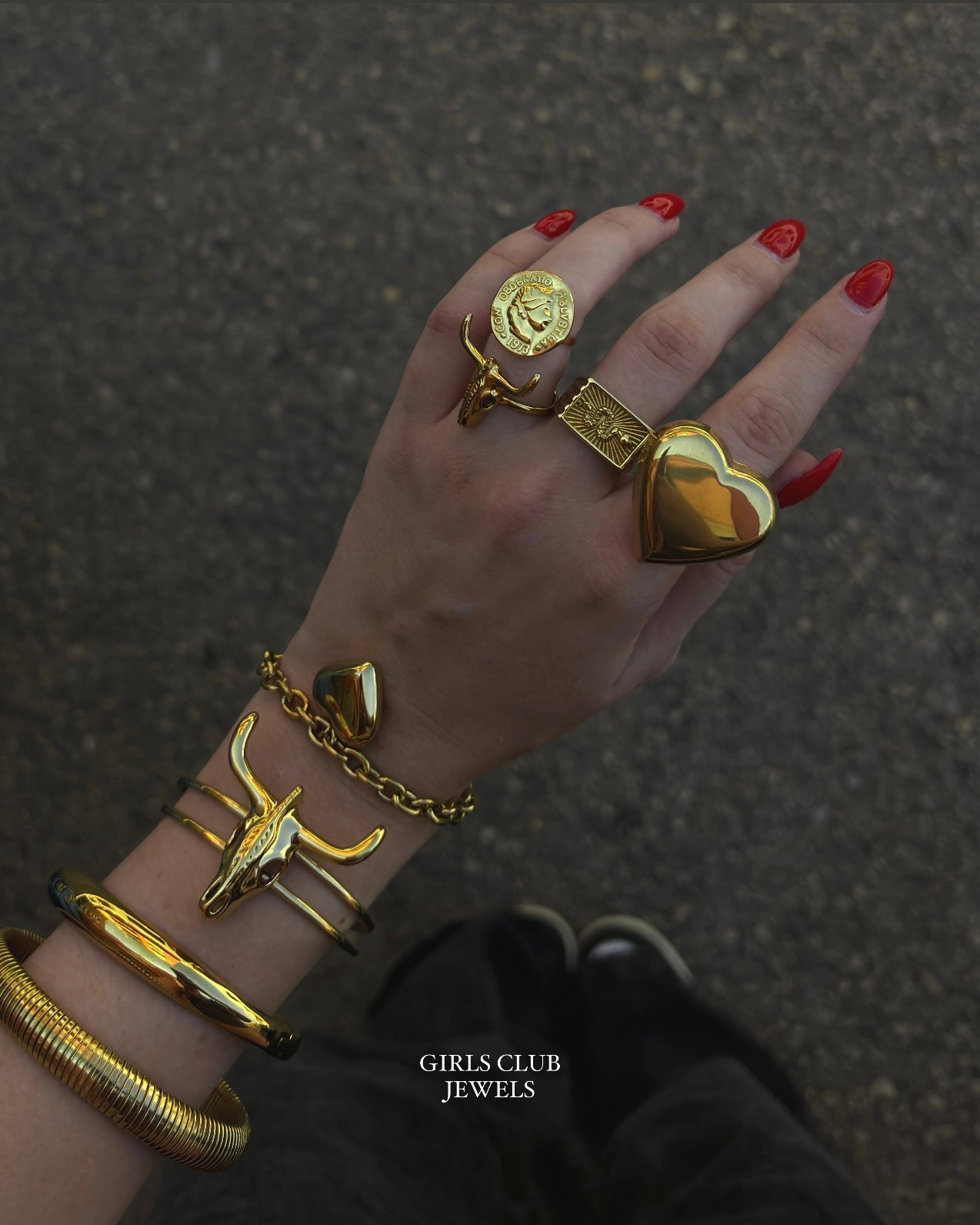 Girlboss Ring