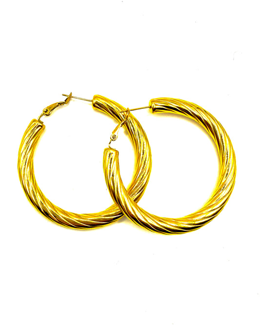 Line Earrings Gold